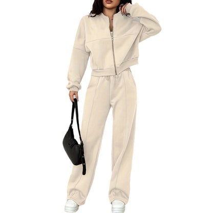 Schickes Ensemble: Weste und weite Hose